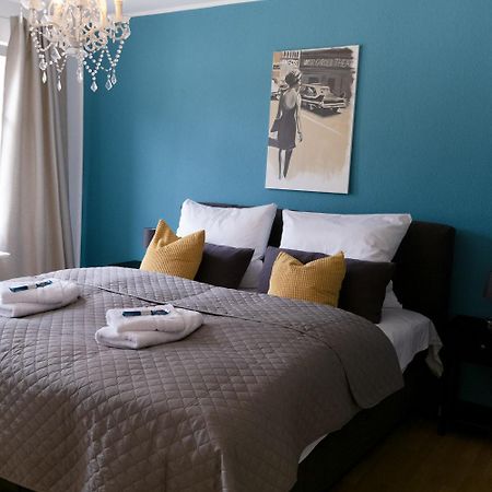 Apartment Am Schloss Ludwigsburg Buitenkant foto