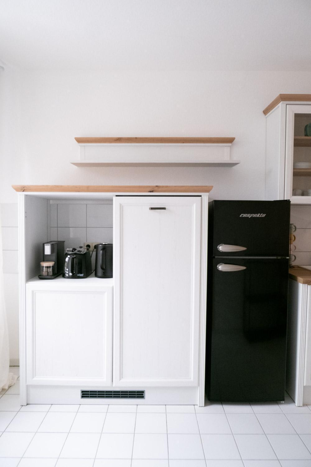 Bella Casa - Business&Family - 2 Zimmer Direkt Neben Schloss, Parkplatz, Smarttv, Netflix, Waschmaschine, 24H Checkin, 71Qm, Kingsizebett, Hotelbettwaesche Ludwigsburg Buitenkant foto