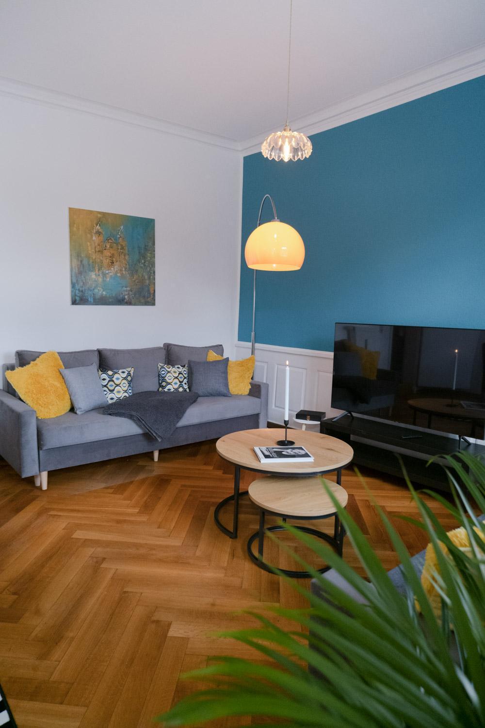 Bella Casa - Business&Family - 2 Zimmer Direkt Neben Schloss, Parkplatz, Smarttv, Netflix, Waschmaschine, 24H Checkin, 71Qm, Kingsizebett, Hotelbettwaesche Ludwigsburg Buitenkant foto