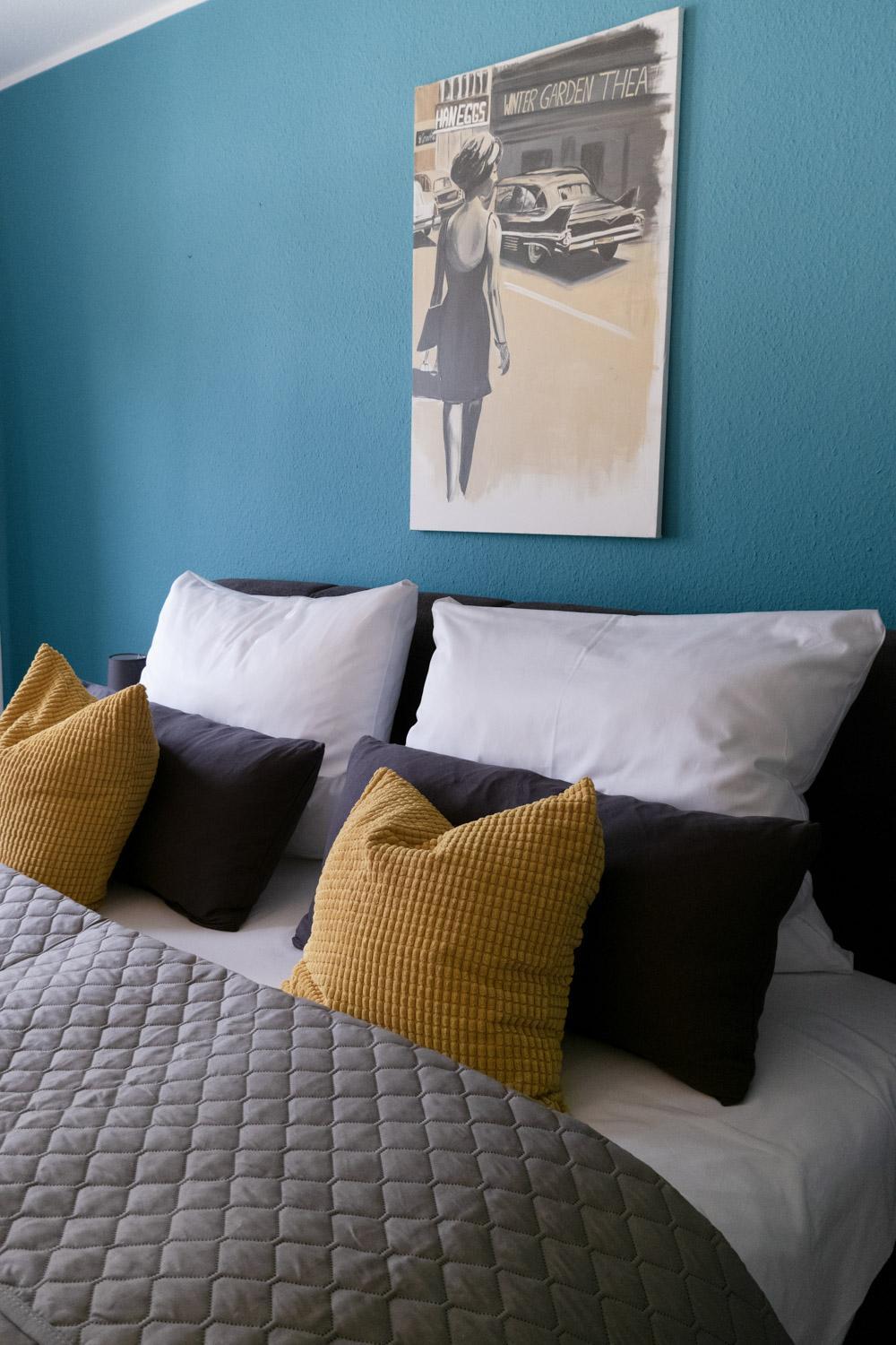 Bella Casa - Business&Family - 2 Zimmer Direkt Neben Schloss, Parkplatz, Smarttv, Netflix, Waschmaschine, 24H Checkin, 71Qm, Kingsizebett, Hotelbettwaesche Ludwigsburg Buitenkant foto